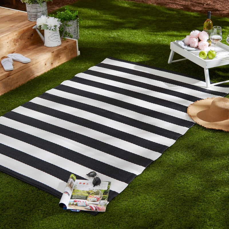 DII Outdoor Rug Collection Reversible Woven Polypropylene Plastic Straw Mat, 4x6-Feet, Black & White - Image 5